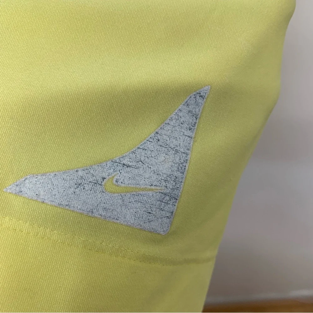 Nike Golf Dri Fit Polo Shirt Men  Medium Yellow Swoosh Stretch Activewear Travel